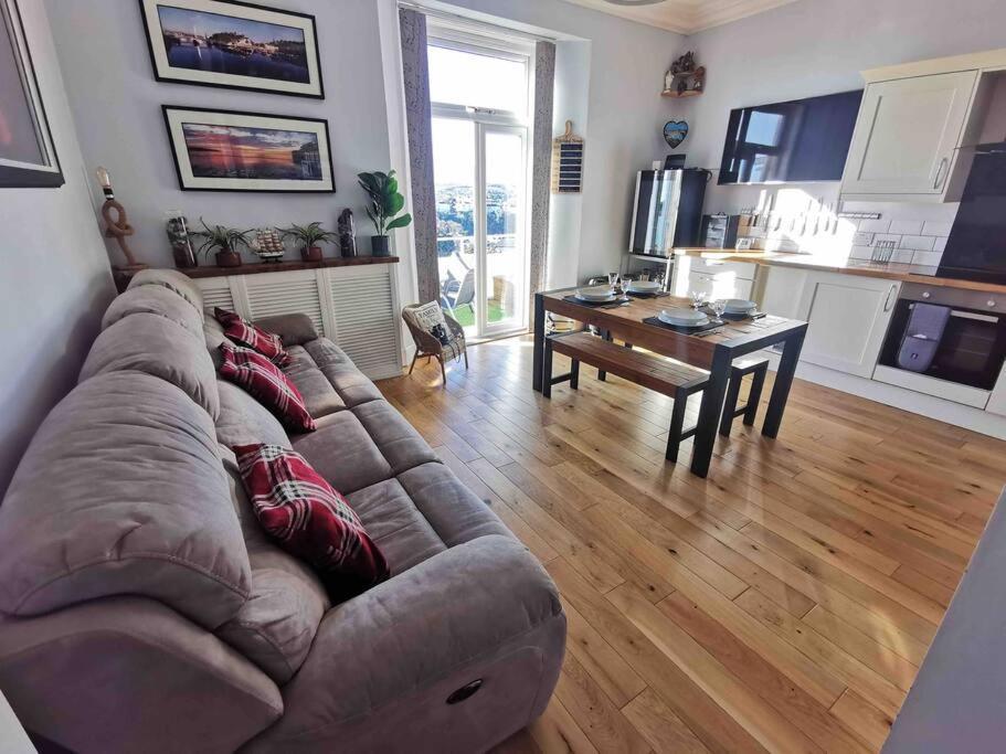 Appartement Number 7 Torquay Stunning Sea Views Extérieur photo