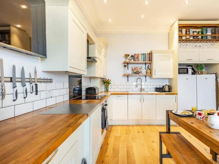 Appartement Number 7 Torquay Stunning Sea Views Extérieur photo