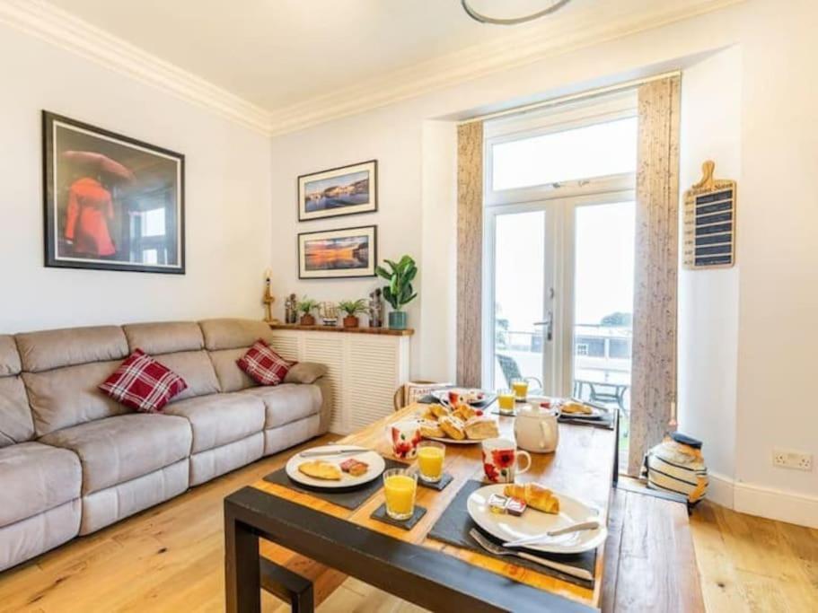 Appartement Number 7 Torquay Stunning Sea Views Extérieur photo